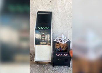 Operação policial apreende máquinas de jogos de azar em estabelecimento comercial de Coronel Murta