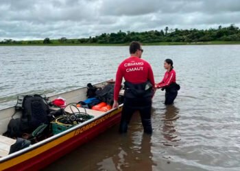 Jovem morre afogado após barco virar ao tentar pular no Rio Paranaíba em Santa Vitória