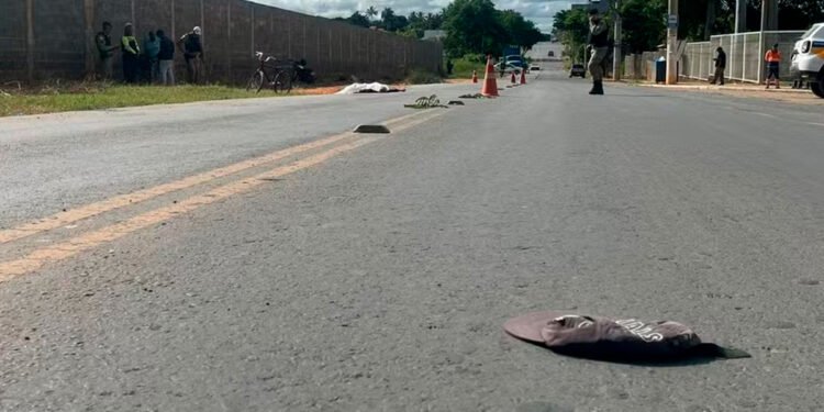 Adolescente de 17 anos morre ao ser atingido por carreta enquanto seguia para o trabalho de bicicleta, em Montes Claros