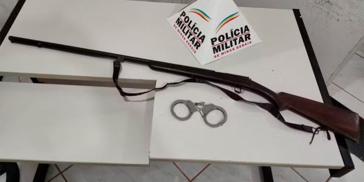 Mulher e suas 5 filhas se escondem em floresta de eucalipto após homem tentar abusar e apontar arma para uma delas