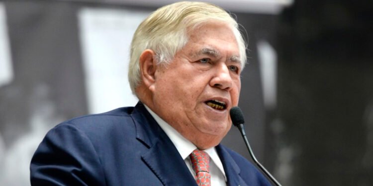 Morte de Newton Cardoso foi por falência múltipla dos órgãos