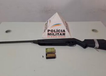 Homens são presos suspeitos de atirarem contra rapaz após festa em Lassance