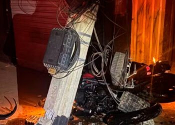 Motociclista morre depois de bater em poste de energia em Pirapora