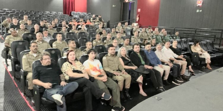 Lançamento do documentário institucional de PMMG reúne autoridades em São Lourenço