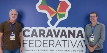 Bueno Brandão participa da Caravana Federativa e busca recursos para energia fotovoltaica