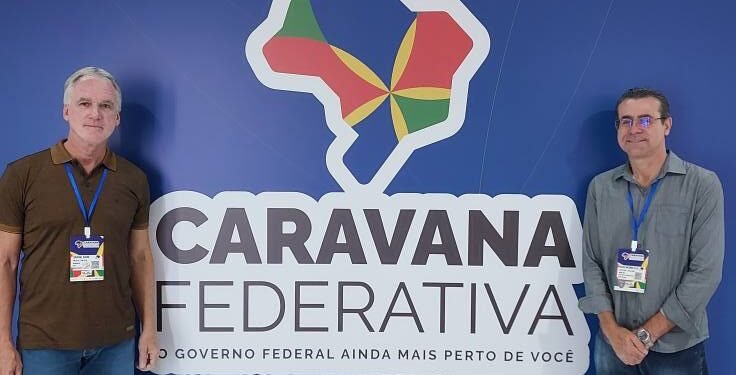 Bueno Brandão participa da Caravana Federativa e busca recursos para energia fotovoltaica