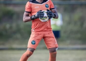 Promessa do futebol enfrenta batalha pela recuperação após infecção generalizada