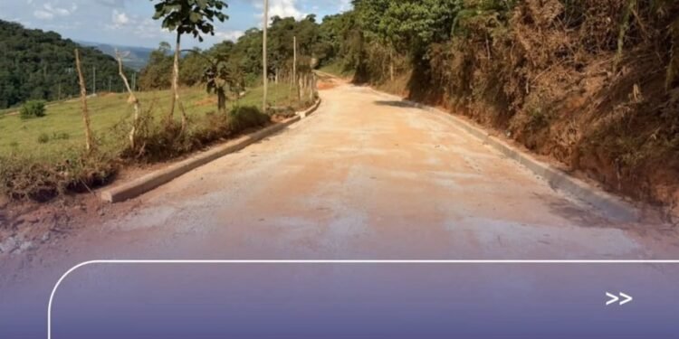 Prefeitura conclui calçamento de acesso ao distrito de Bom Jesus do Vermelho, em Santa Rita de Ibitipoca