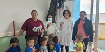 Silvianópolis entrega kits de escovação a alunos do CEMEI